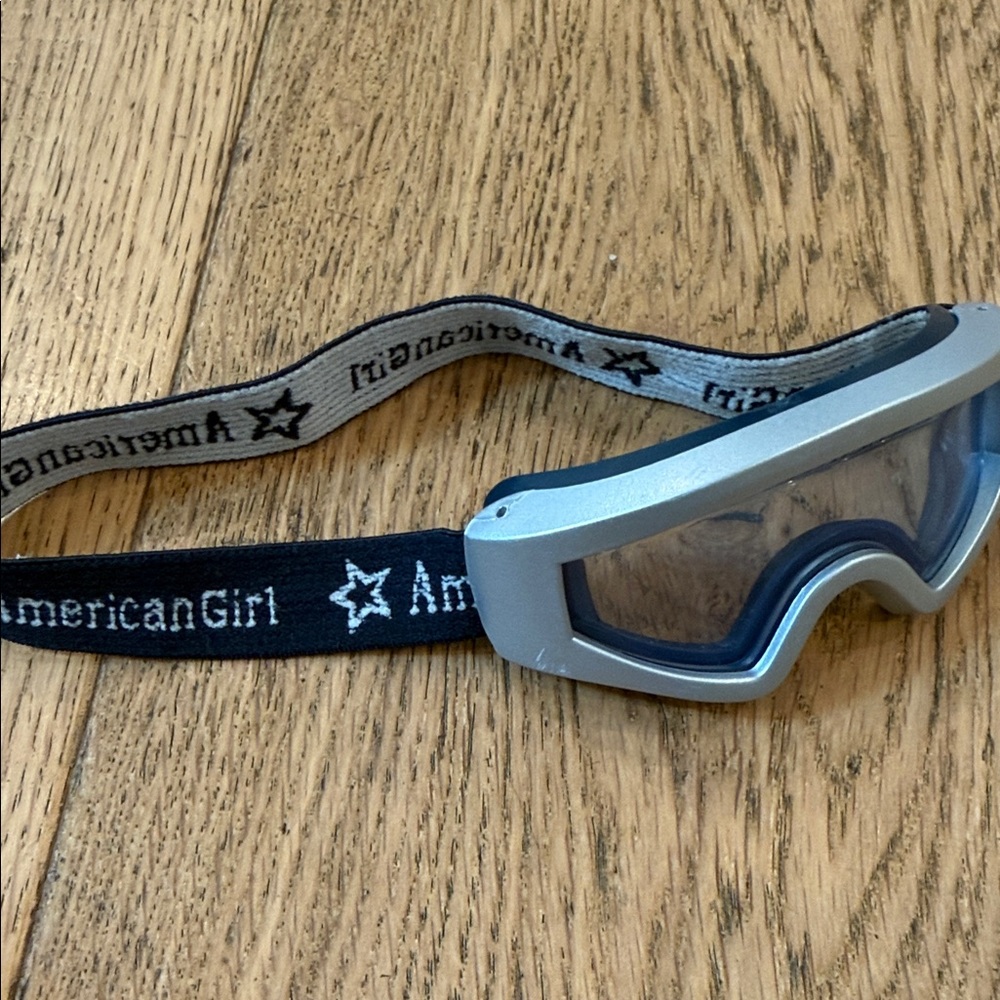 American Girl Olympics Team USA Snowboard Set and Accessories - Picture 9 of 10